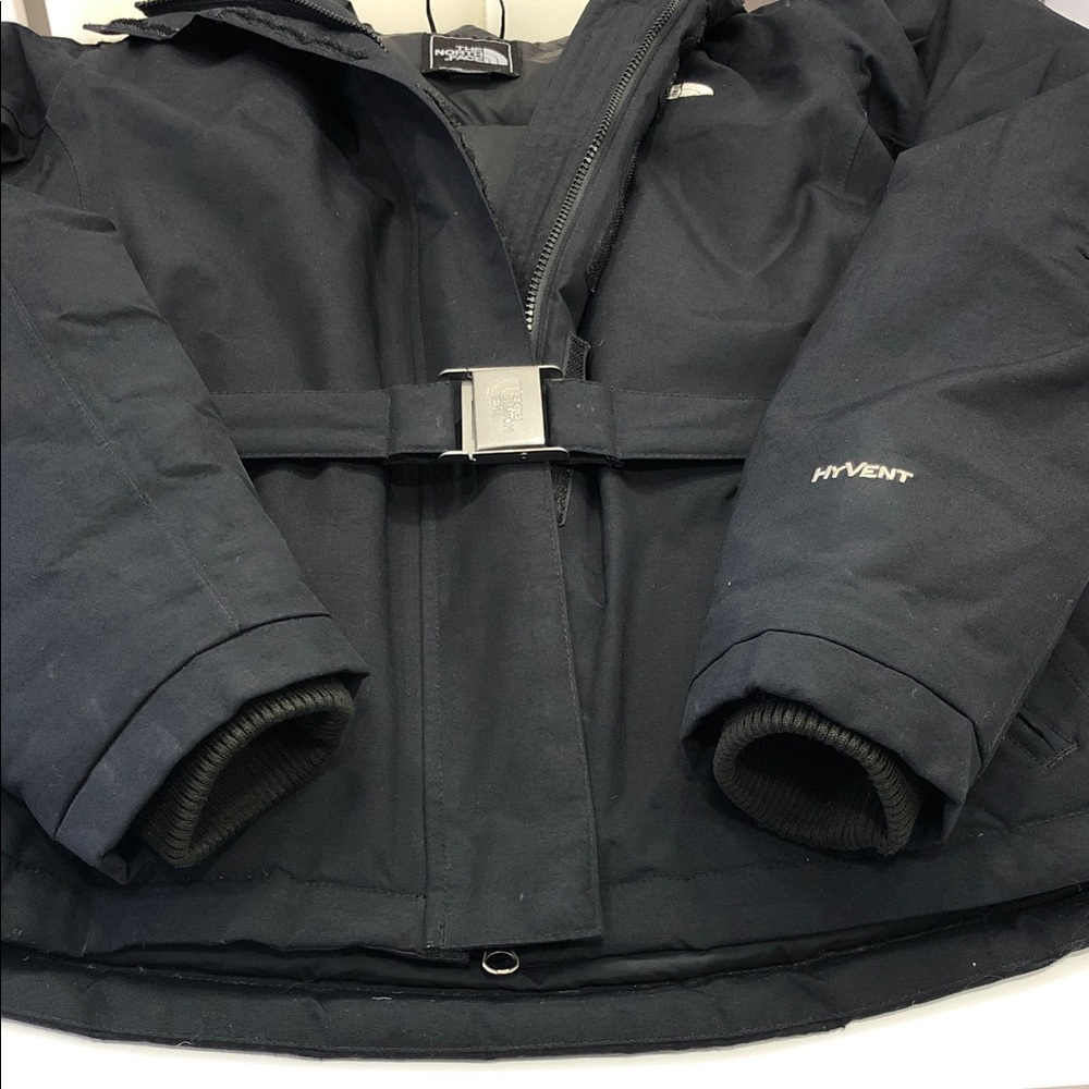 The North Face Black GooseDown Jacket – Detachable Faux Fur Hood – Women’s Small - Picture 11 of 12